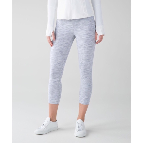 lululemon athletica Pants - Lululemon Wunder Under Crop III in Space Nimbus